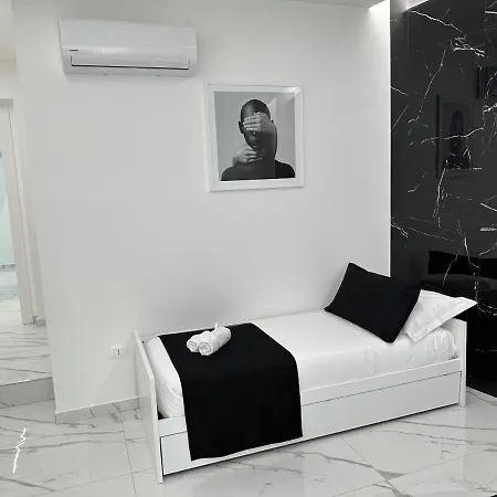 White Elegance Luxury B&B Caserta Exterior photo