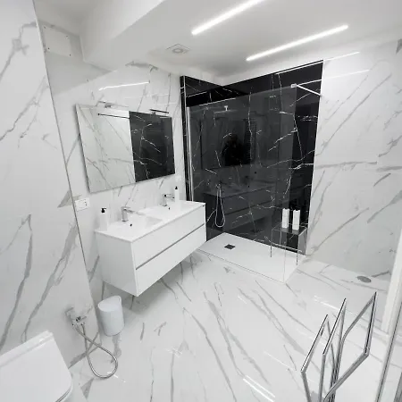 White Elegance Luxury B&B Caserta Exterior photo