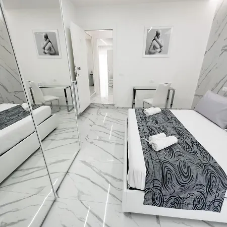 White Elegance Luxury B&B Caserta Exterior photo