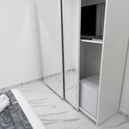 White Elegance Luxury B&B Caserta Exterior photo