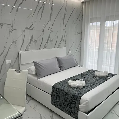 White Elegance Luxury B&B Caserta Exterior photo