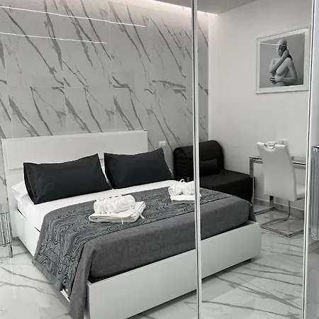 White Elegance Luxury B&B Caserta Exterior photo