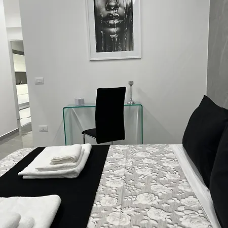 White Elegance Luxury B&B Caserta Exterior photo