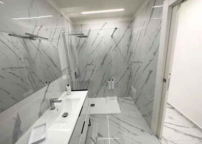 White Elegance Luxury B&B Caserta