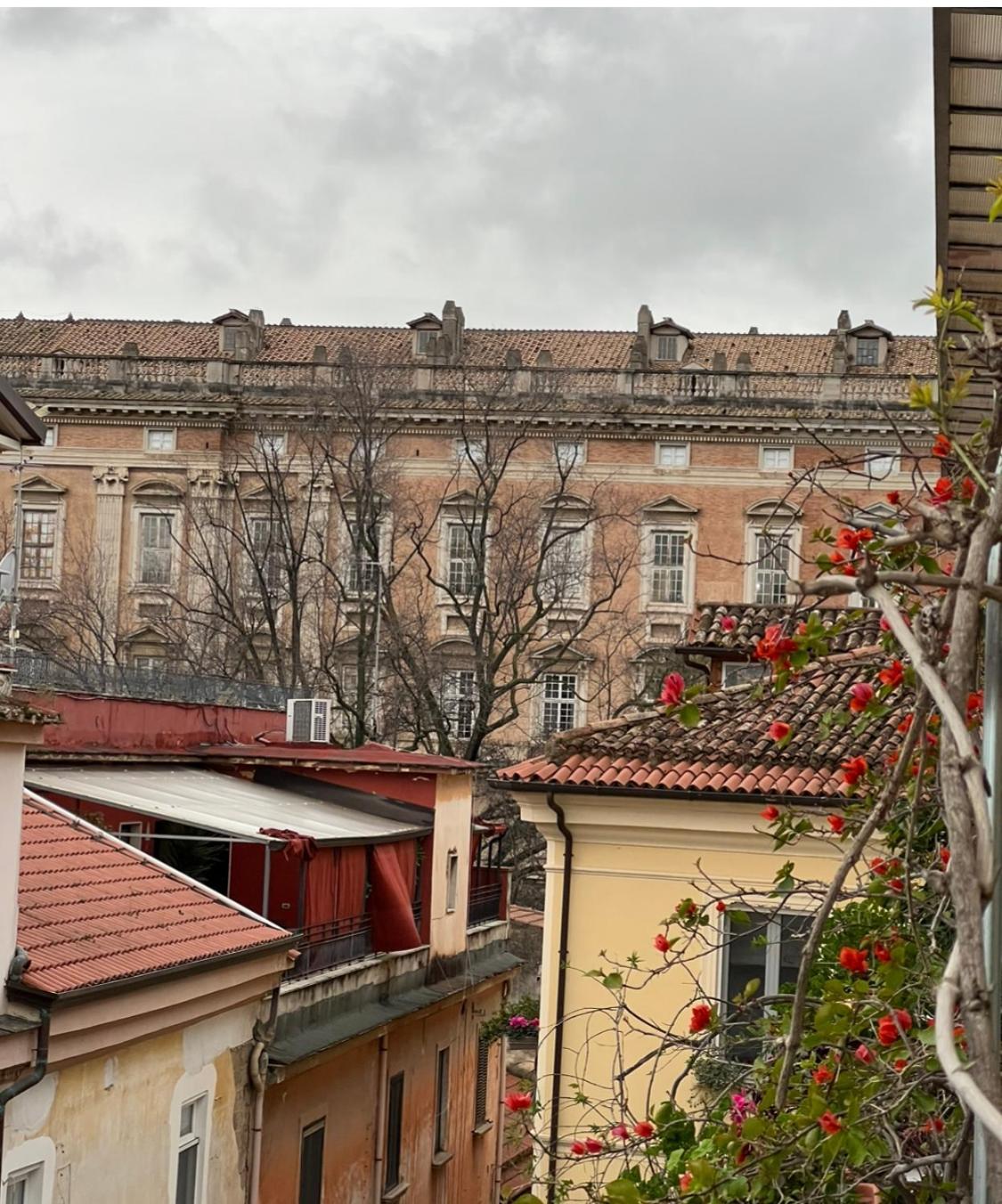 White Elegance Luxury Frühstückspension Caserta