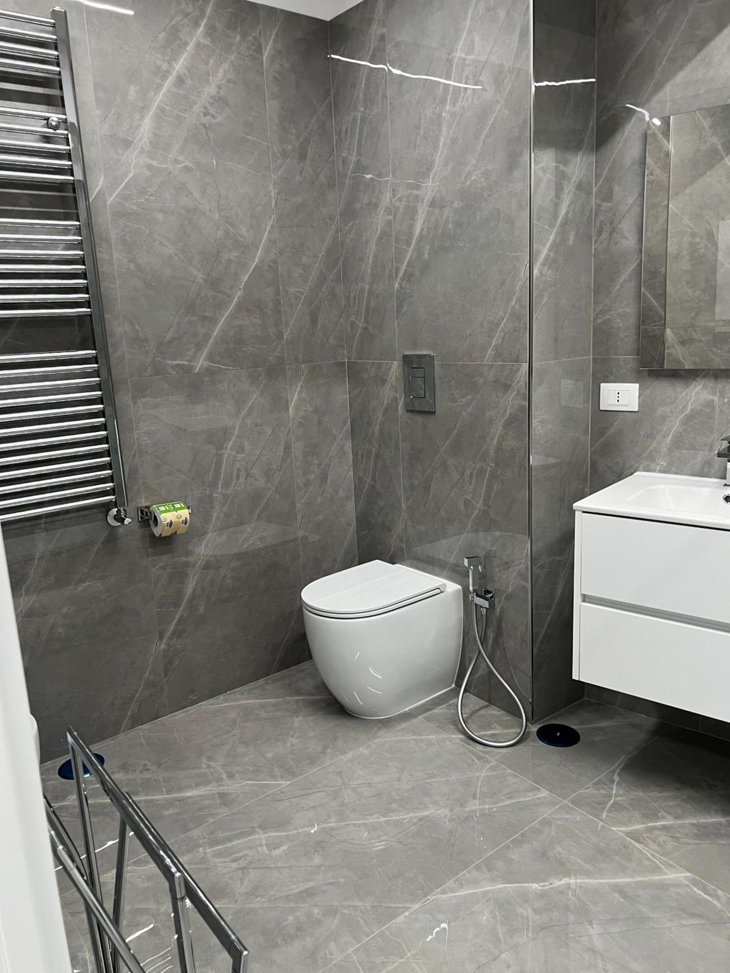 White Elegance Luxury Caserte