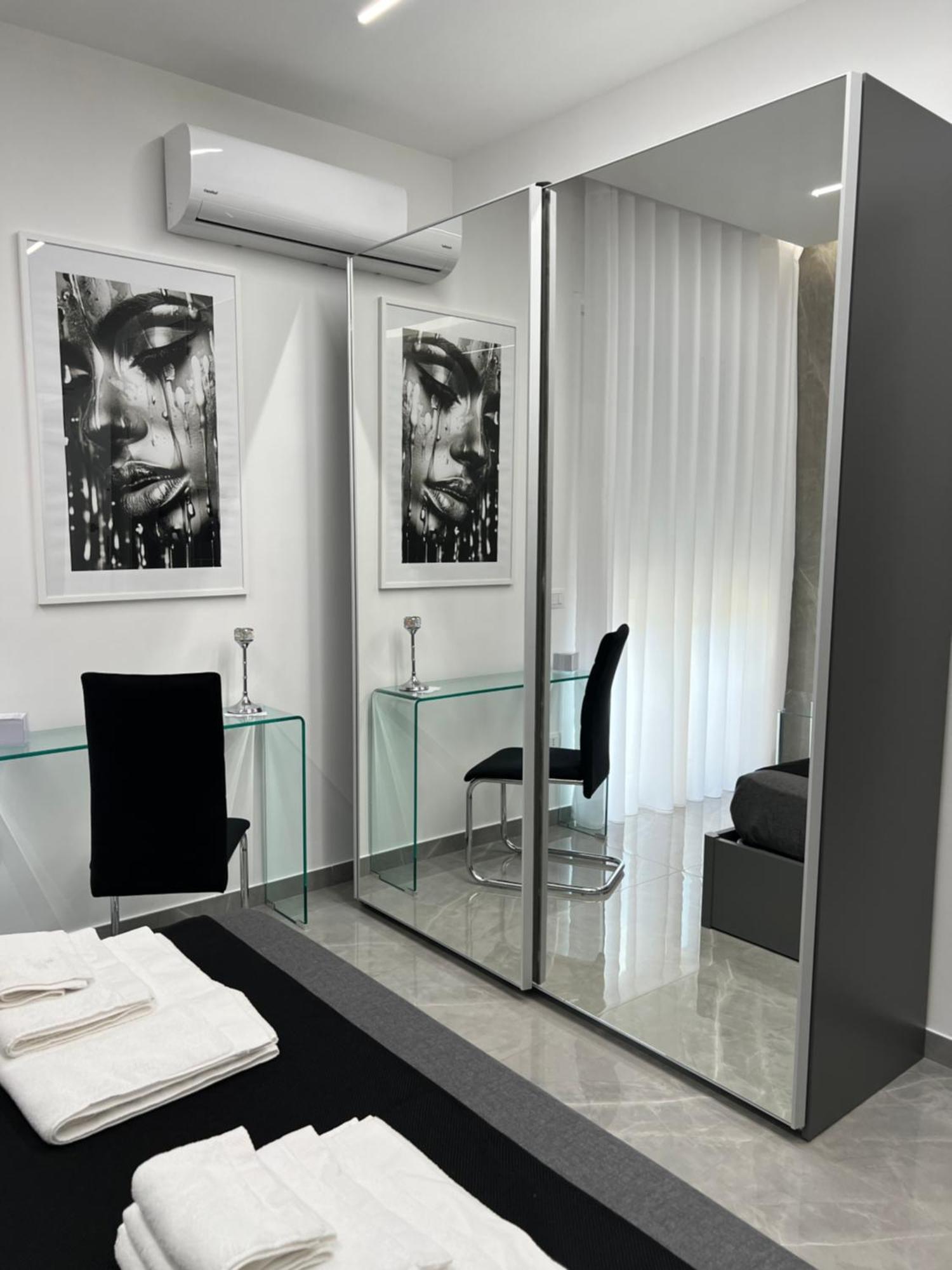 White Elegance Luxury Caserte